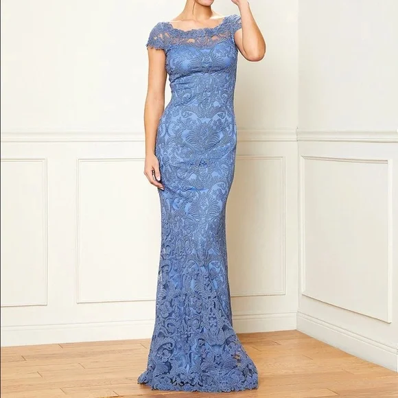 Tadashi Shoji | Dresses | Nwt Tadashi Shojiillusion Yoke Lace Round Neck  Short Sleeve Gown | Poshmark